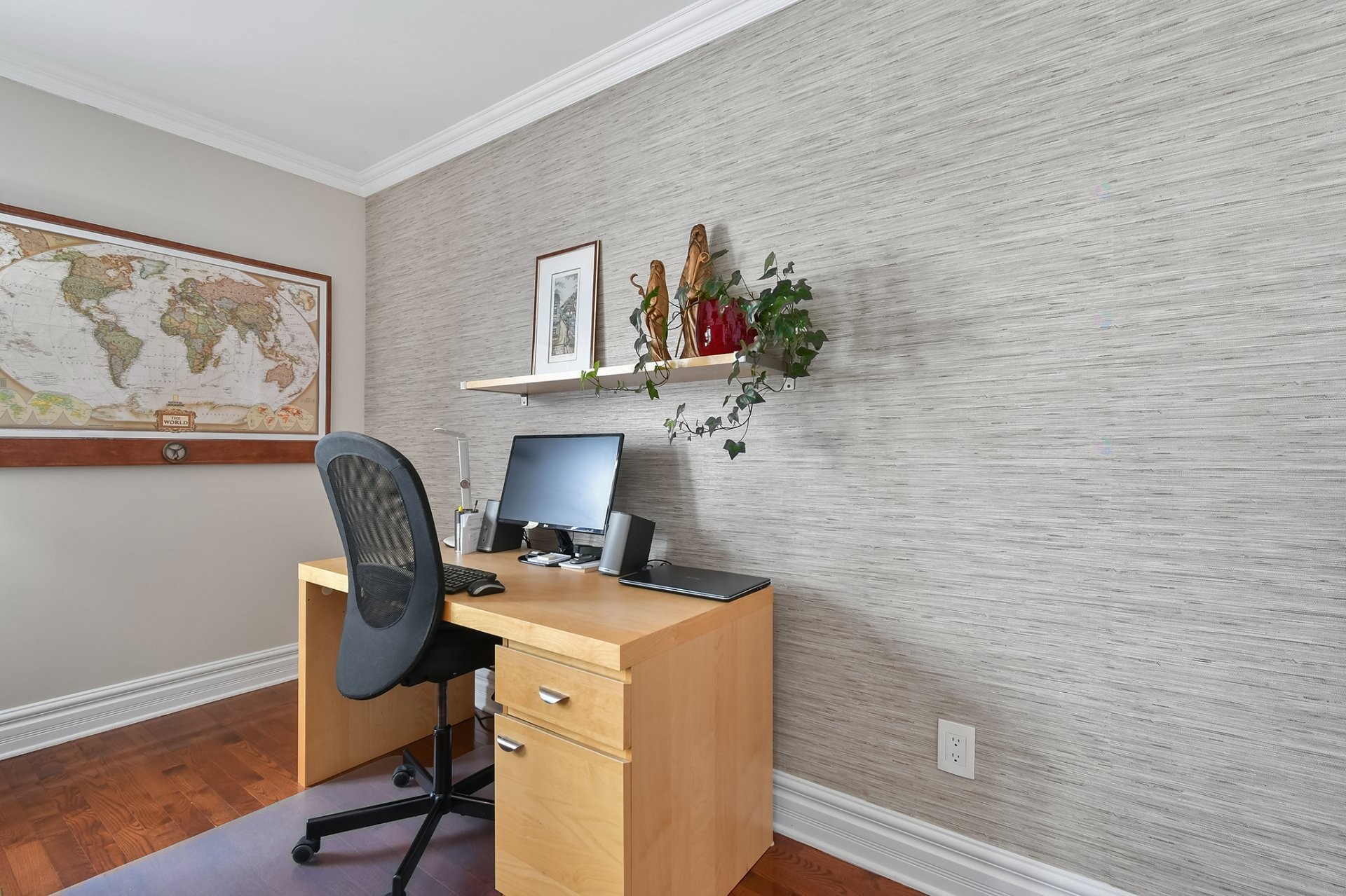 









530


Rue Jacques-Lavigne

,
Sainte-Thérèse,




QC
J7E5W5


