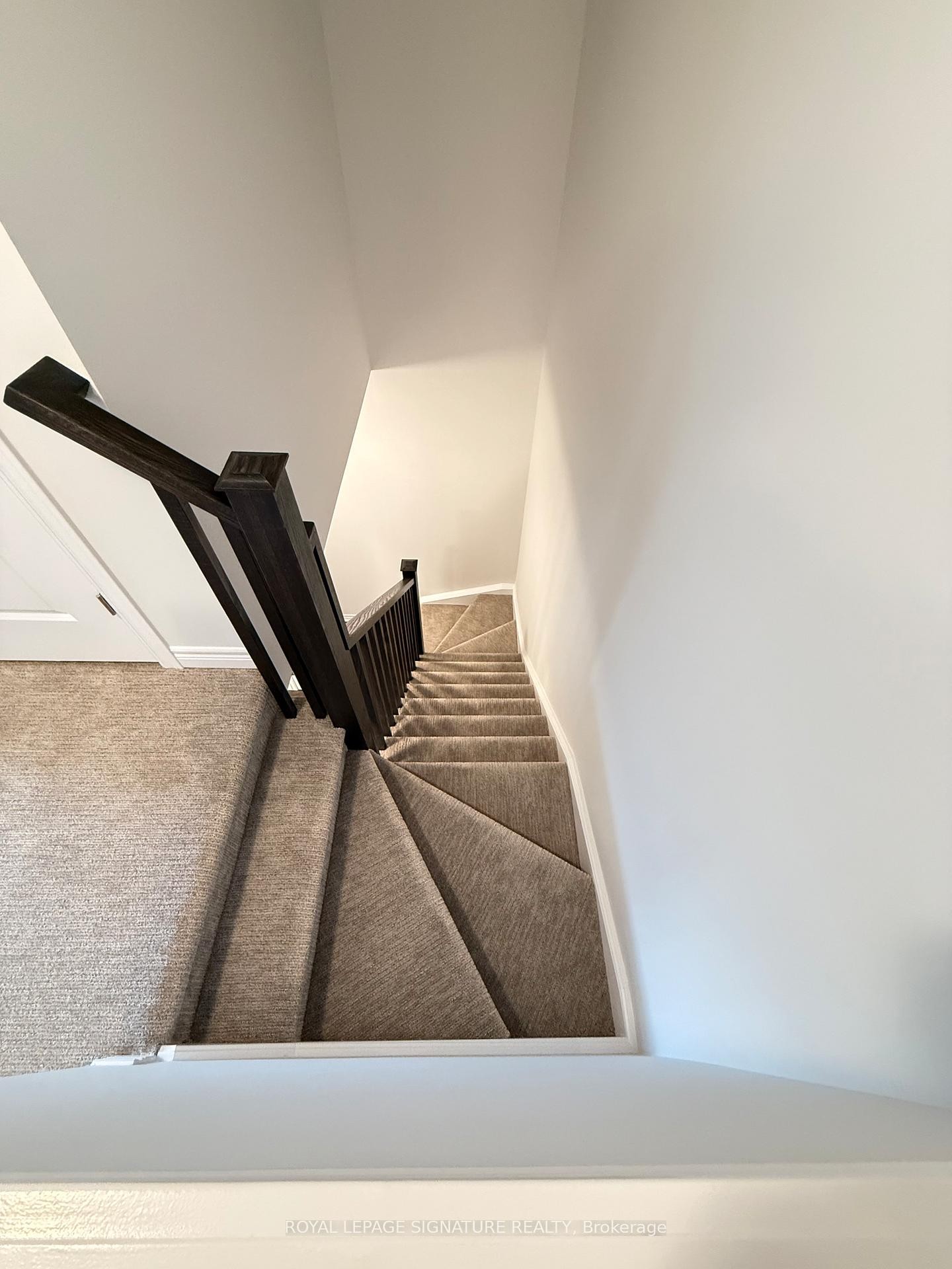 









19


Picardy

Drive, 35,
Hamilton,




ON
L8J 0M7

