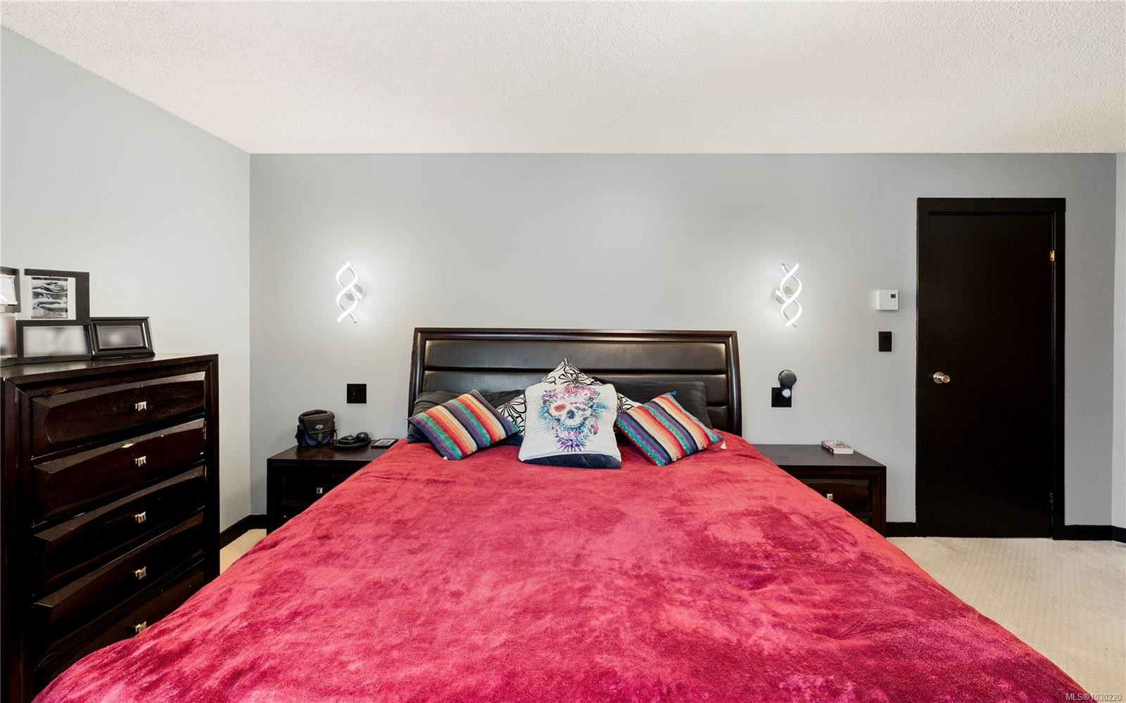 









1241


Fairfield

Rd, 402,
Victoria,




BC
V8V 3B3

