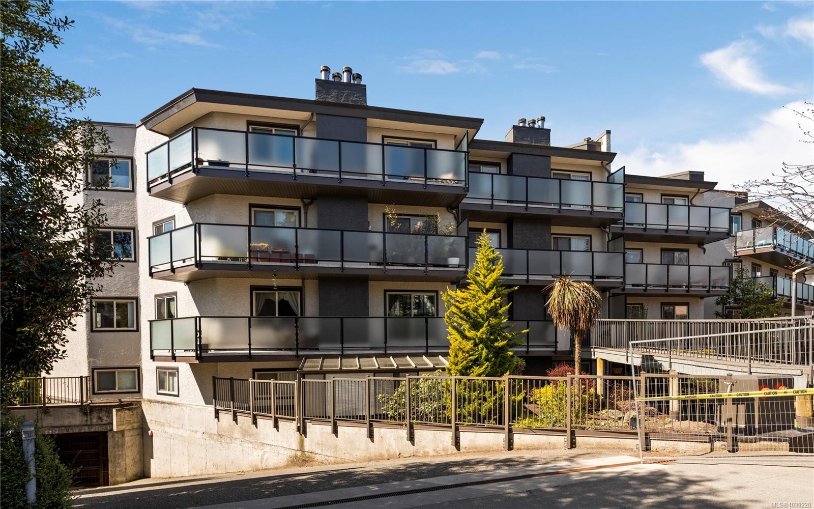 









1241


Fairfield

Rd, 402,
Victoria,




BC
V8V 3B3

