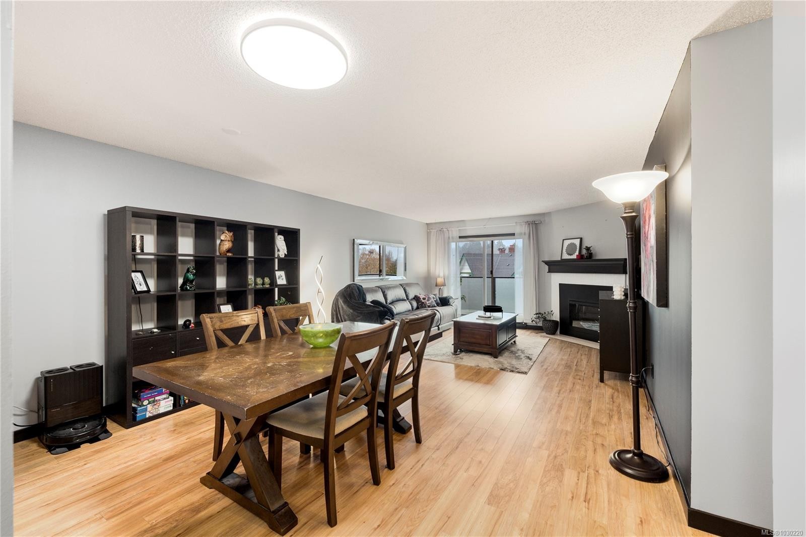 









1241


Fairfield

Rd, 402,
Victoria,




BC
V8V 3B3


