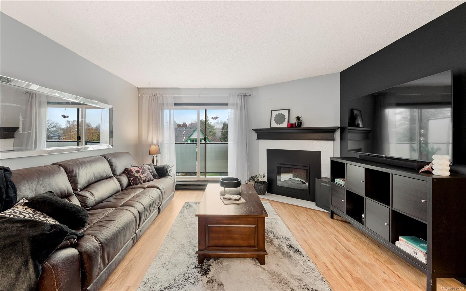









1241


Fairfield

Rd, 402,
Victoria,




BC
V8V 3B3

