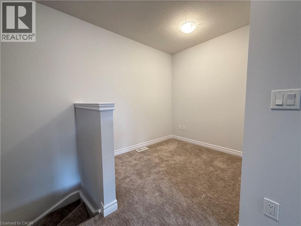 












19 PICARDY Drive Unit# 35

,
Hamilton,




Ontario
L8J0M7

