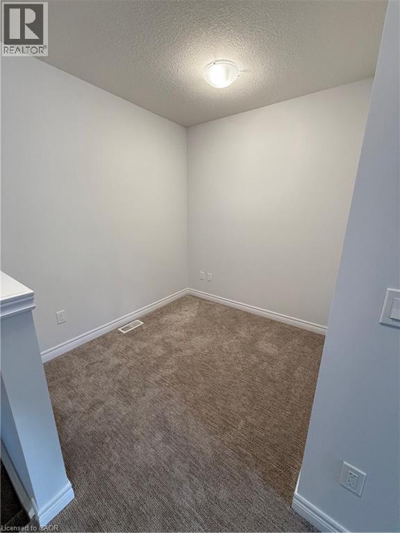 












19 PICARDY Drive Unit# 35

,
Hamilton,




Ontario
L8J0M7

