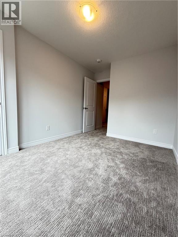 












19 PICARDY Drive Unit# 35

,
Hamilton,




Ontario
L8J0M7

