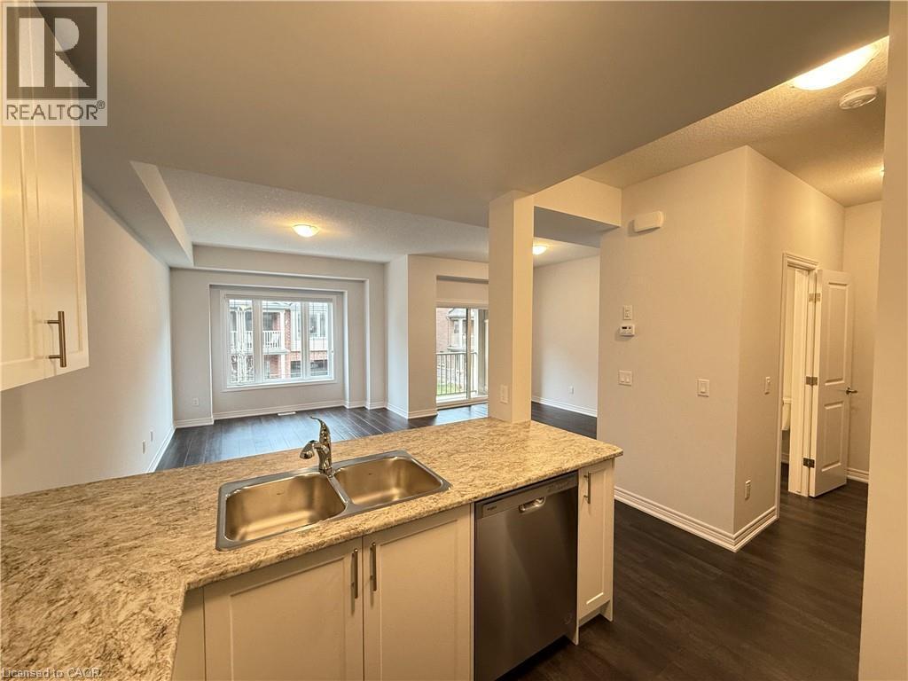 












19 PICARDY Drive Unit# 35

,
Hamilton,




Ontario
L8J0M7

