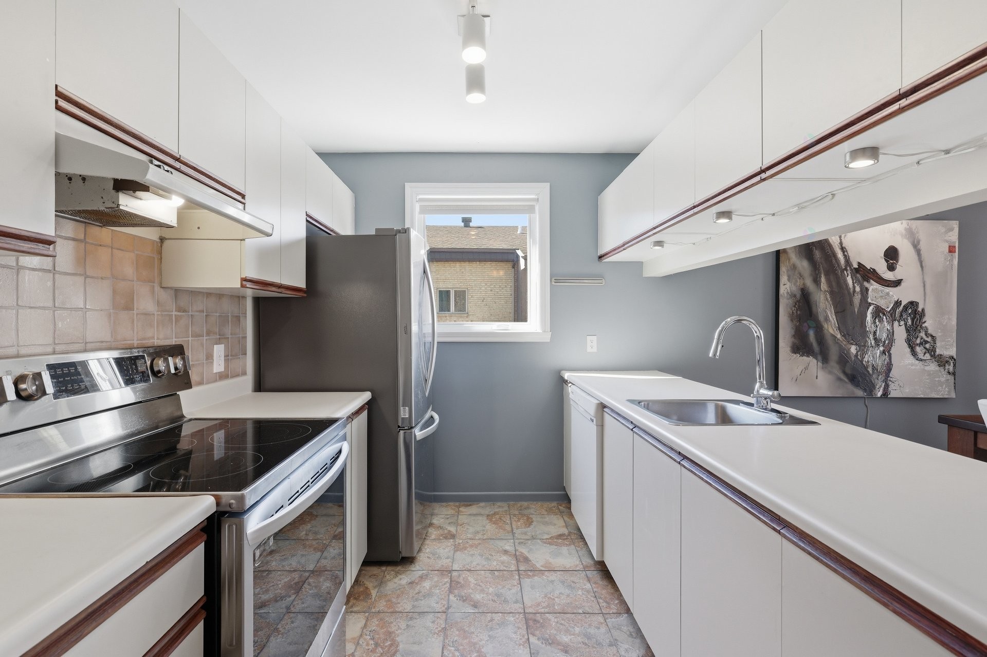 









2630


Rue Bellerose

, 5,
Longueuil (Le Vieux-Longueuil),




QC
J3E1K4

