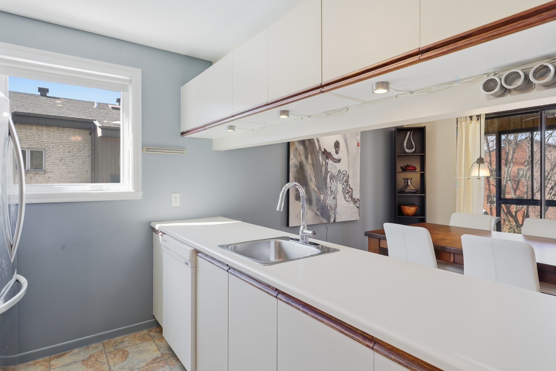 









2630


Rue Bellerose

, 5,
Longueuil (Le Vieux-Longueuil),




QC
J3E1K4

