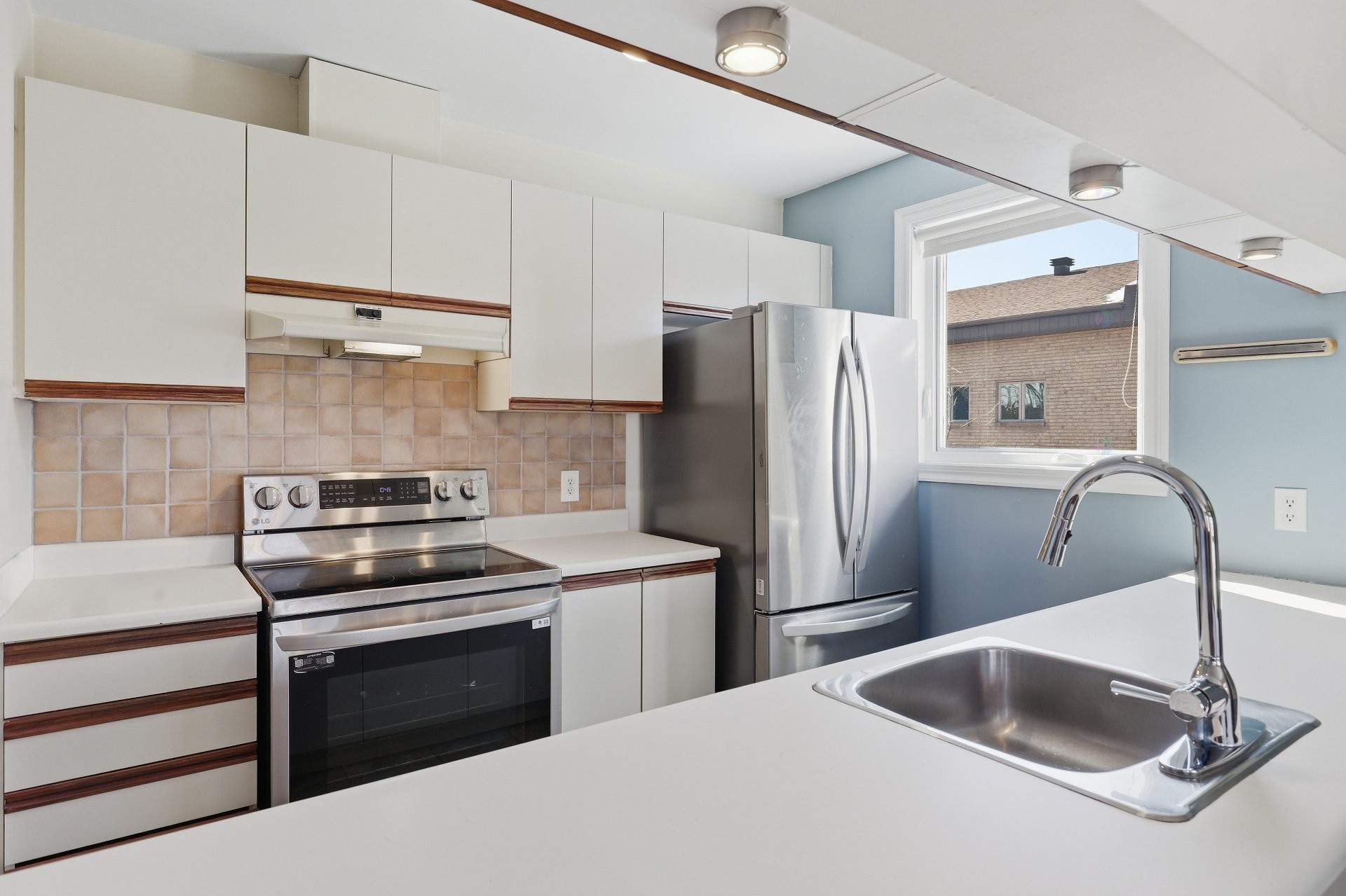 









2630


Rue Bellerose

, 5,
Longueuil (Le Vieux-Longueuil),




QC
J3E1K4

