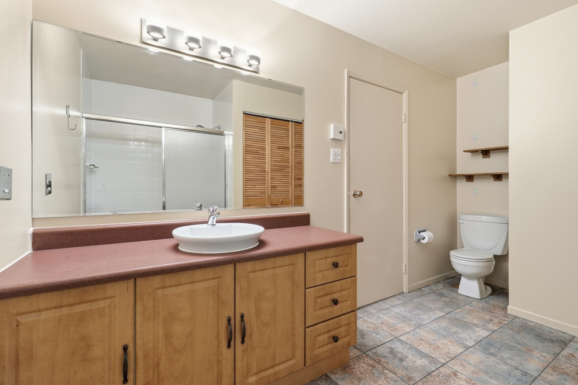 









2630


Rue Bellerose

, 5,
Longueuil (Le Vieux-Longueuil),




QC
J3E1K4

