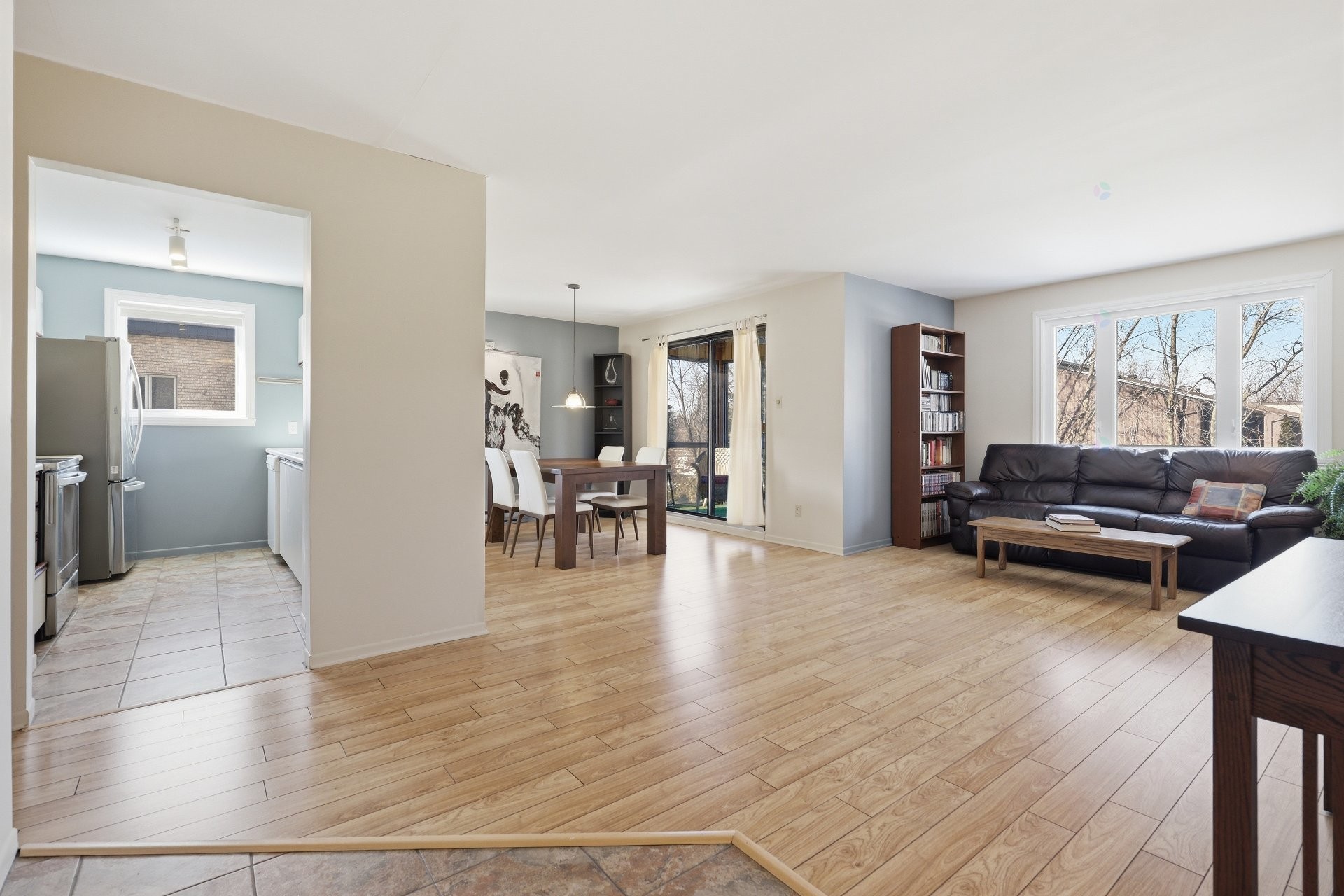 









2630


Rue Bellerose

, 5,
Longueuil (Le Vieux-Longueuil),




QC
J3E1K4

