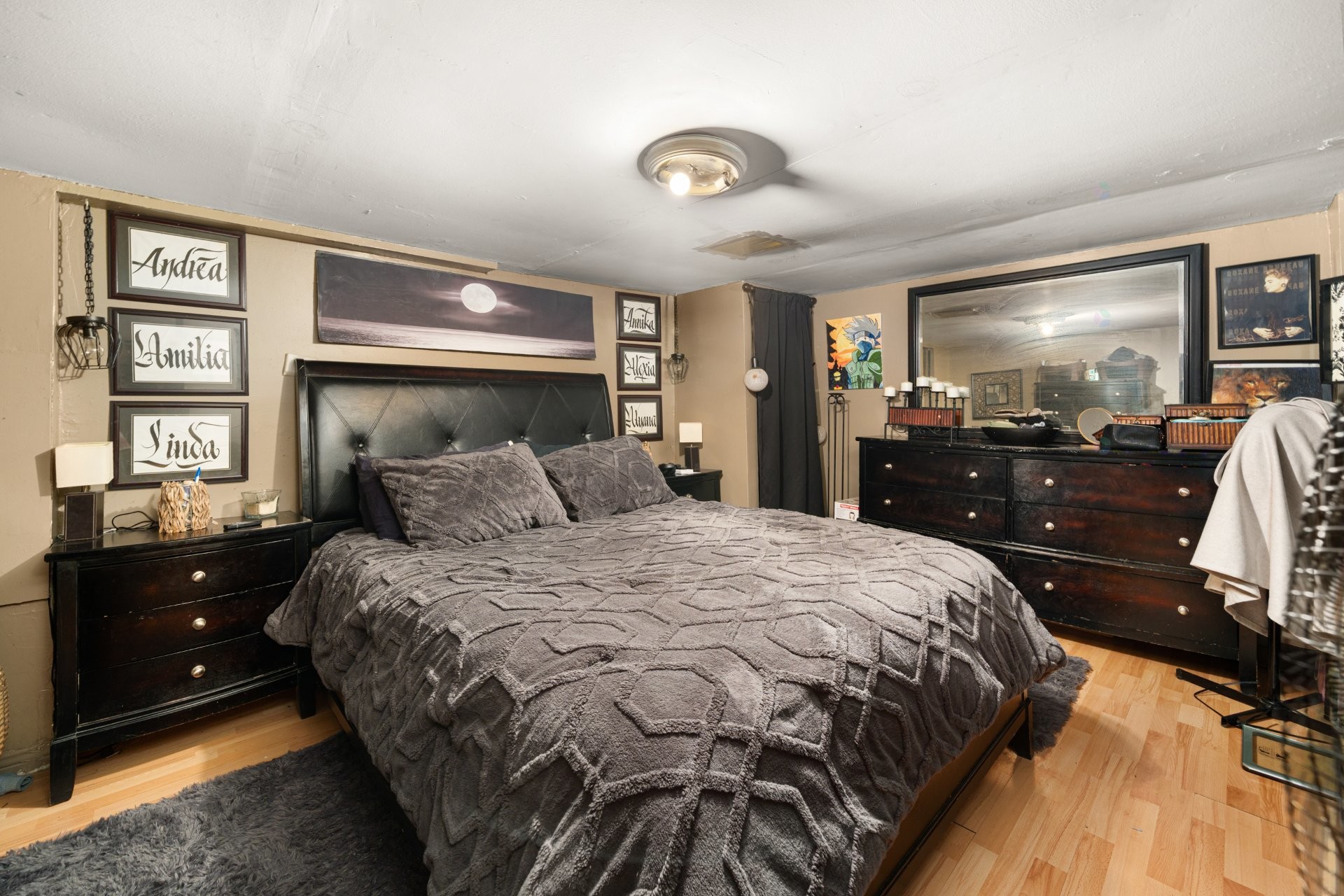 









4112

 - 4116


Rue Adam

,
Montréal (Mercier/Hochelaga-Maisonneuve),




QC
H1V1S7

