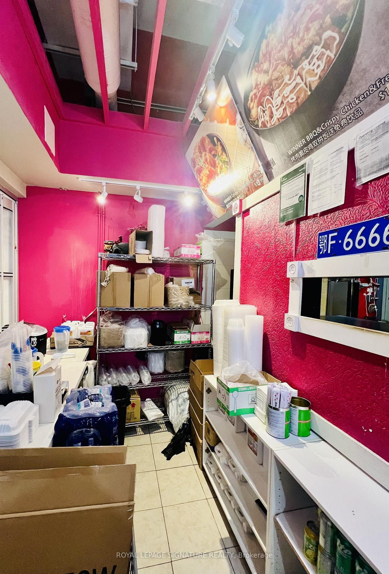 









7181


Yonge

Street, 299,
Markham,




ON
L3T 0C7

