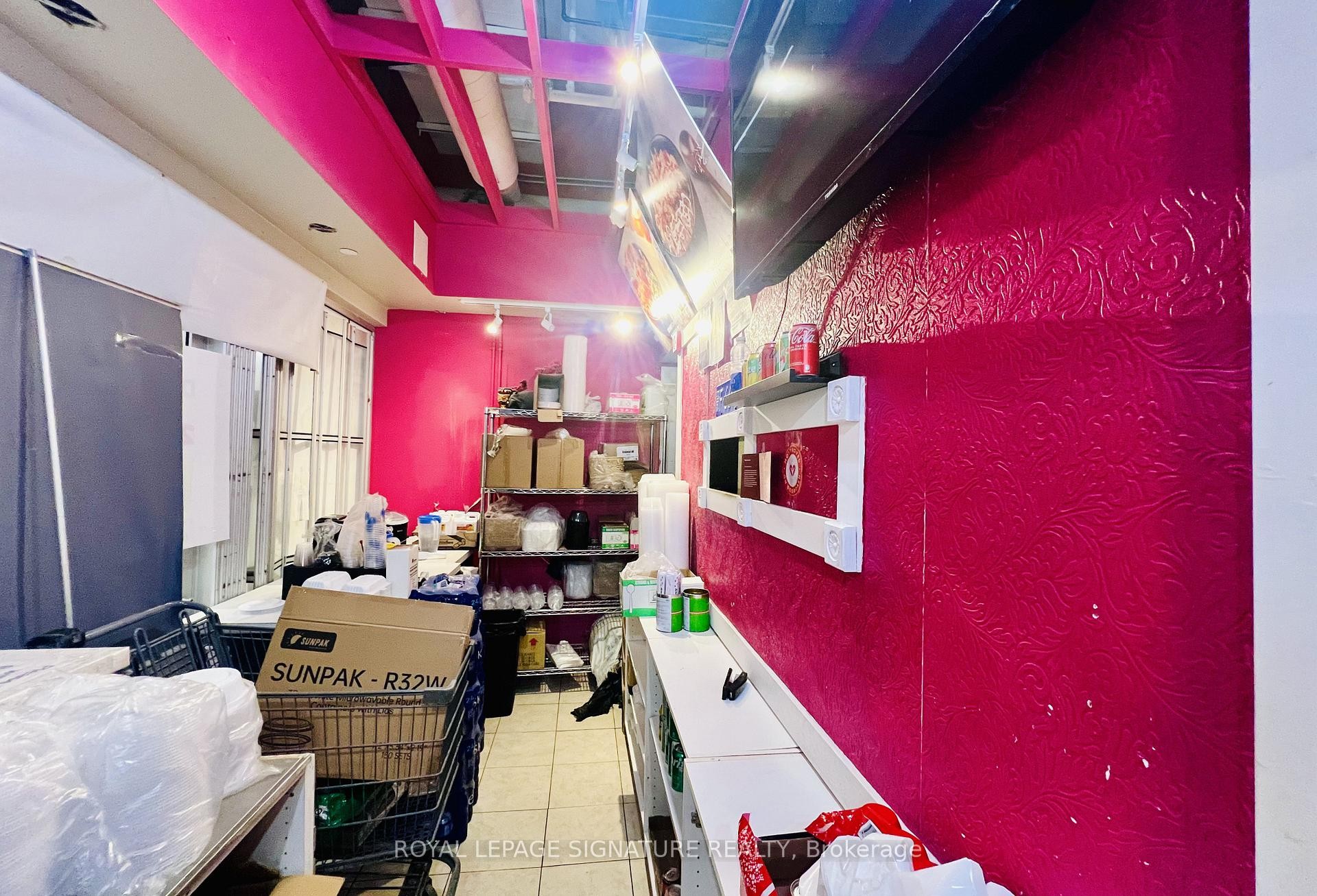 









7181


Yonge

Street, 299,
Markham,




ON
L3T 0C7

