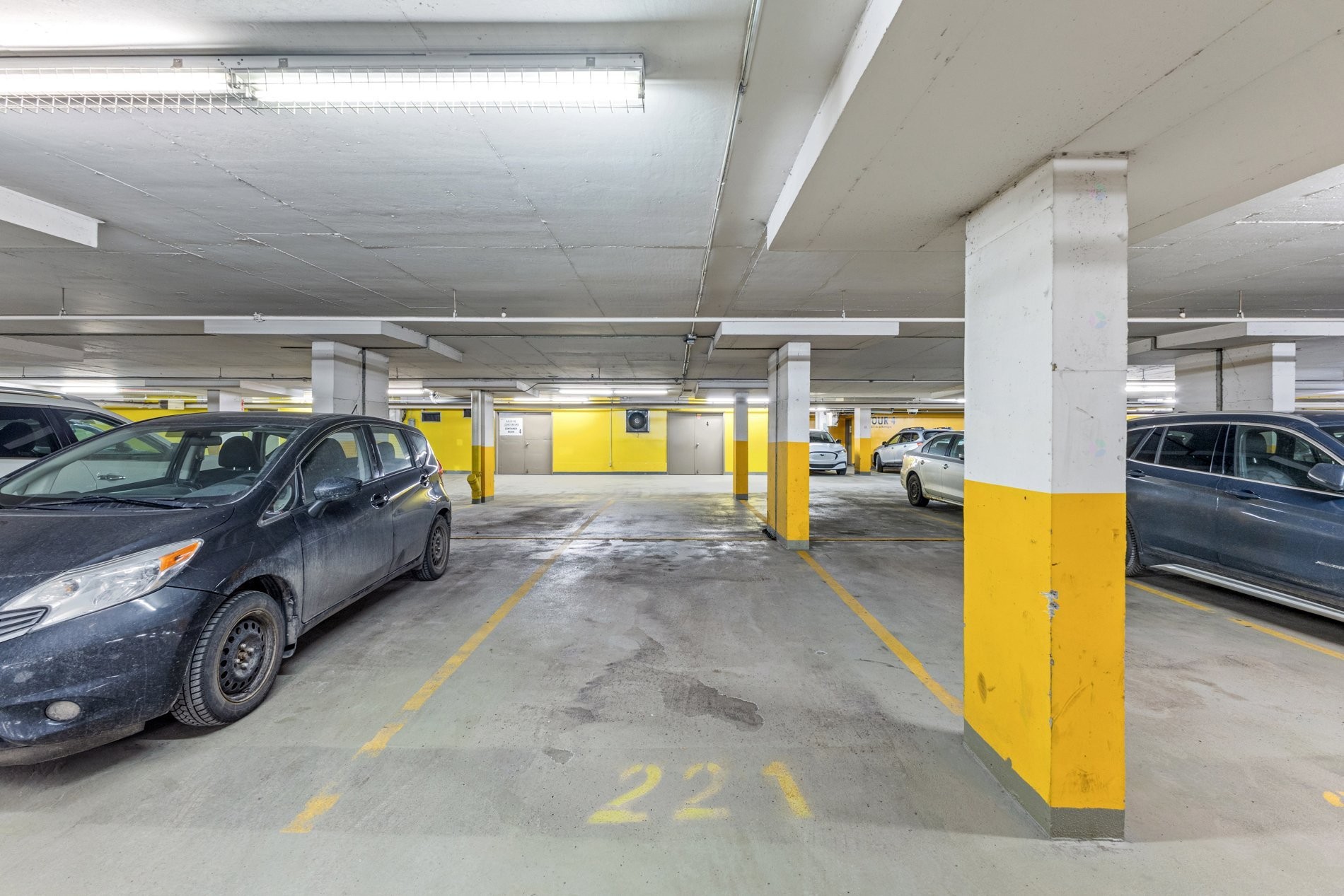 









1280


Rue St-Jacques

, 1406,
Montréal (Ville-Marie),




QC
H3C0G1

