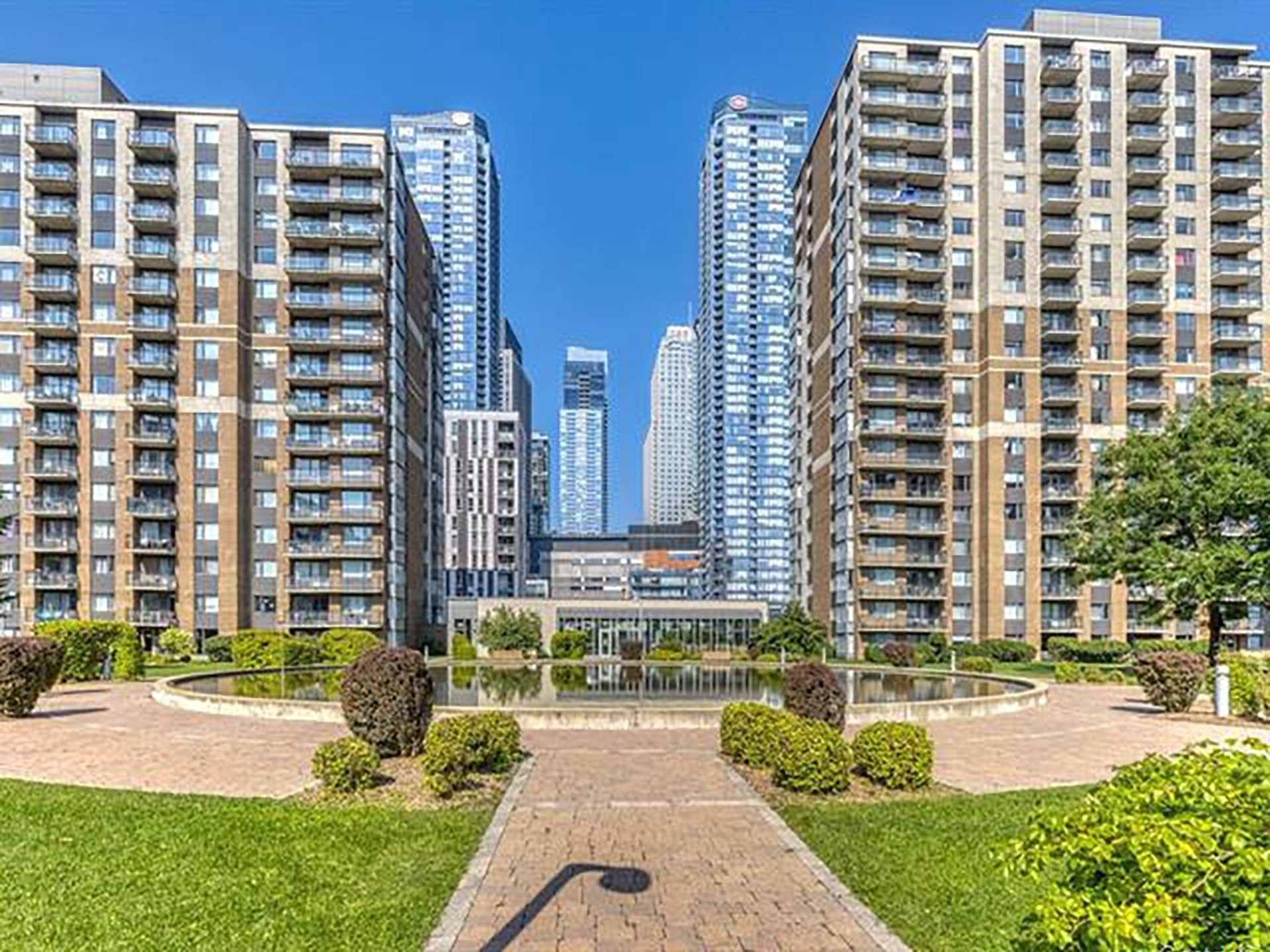 









1280


Rue St-Jacques

, 1406,
Montréal (Ville-Marie),




QC
H3C0G1

