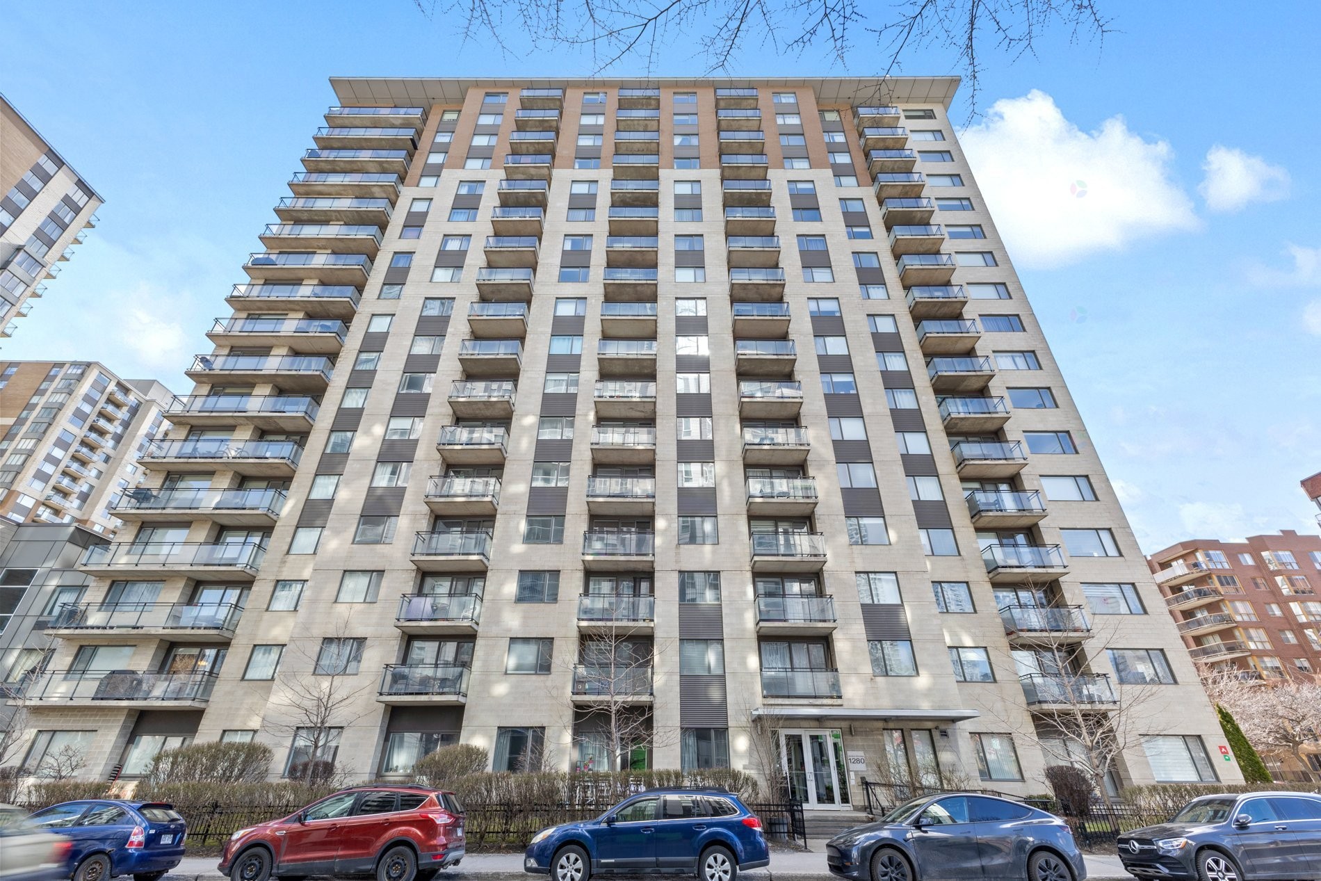 









1280


Rue St-Jacques

, 1406,
Montréal (Ville-Marie),




QC
H3C0G1

