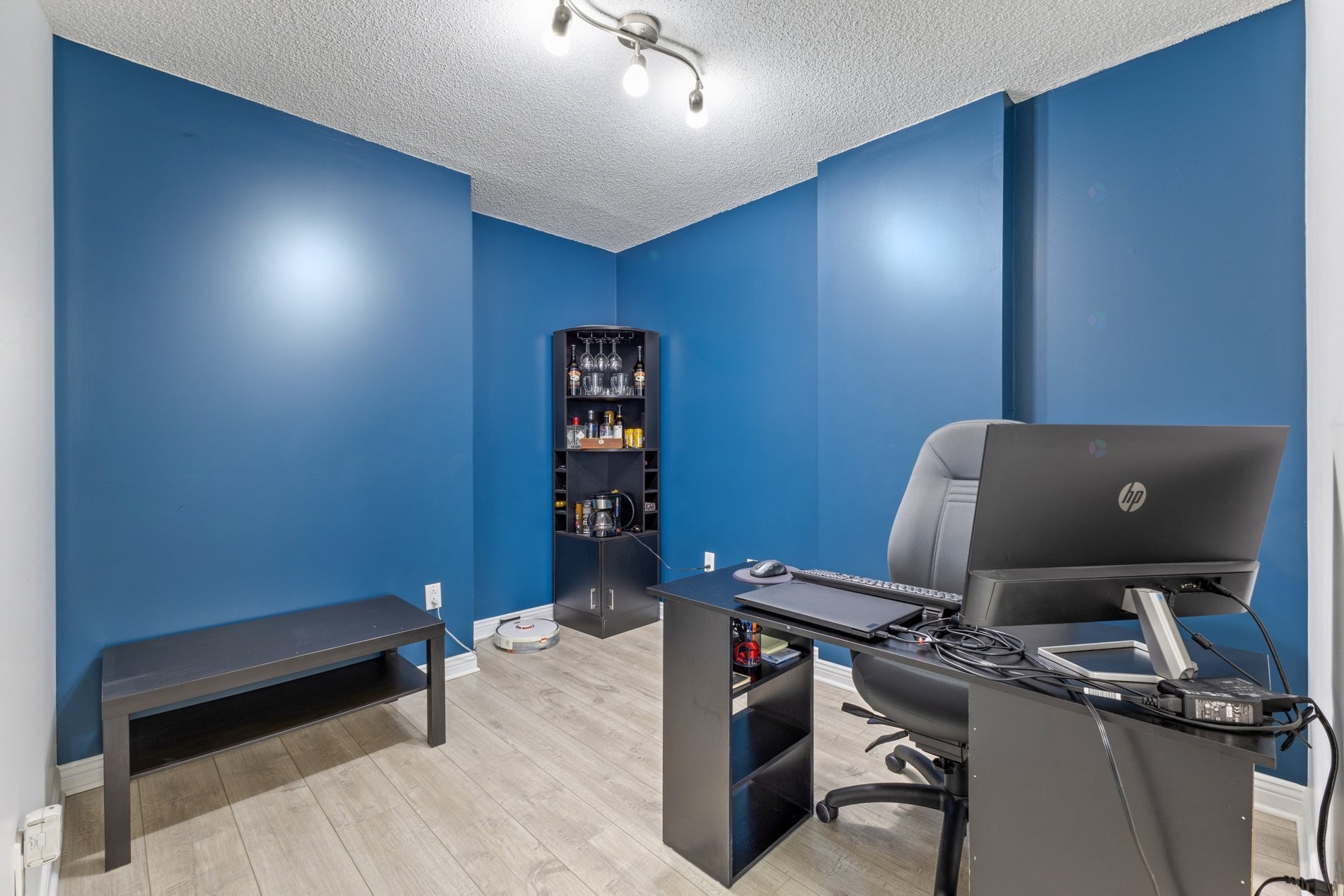 









1280


Rue St-Jacques

, 1406,
Montréal (Ville-Marie),




QC
H3C0G1

