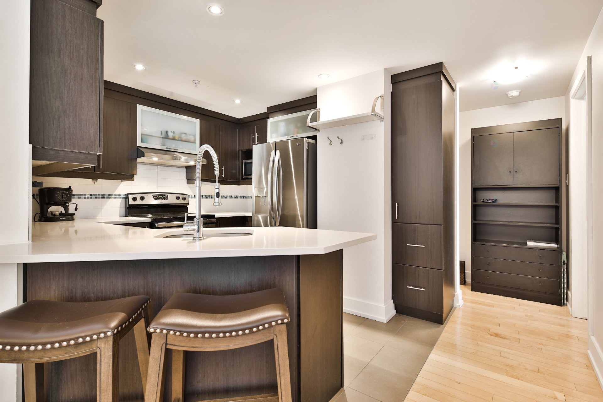 









375


Boul. Décarie

, 305,
Montréal (Saint-Laurent),




QC
H4L0B4

