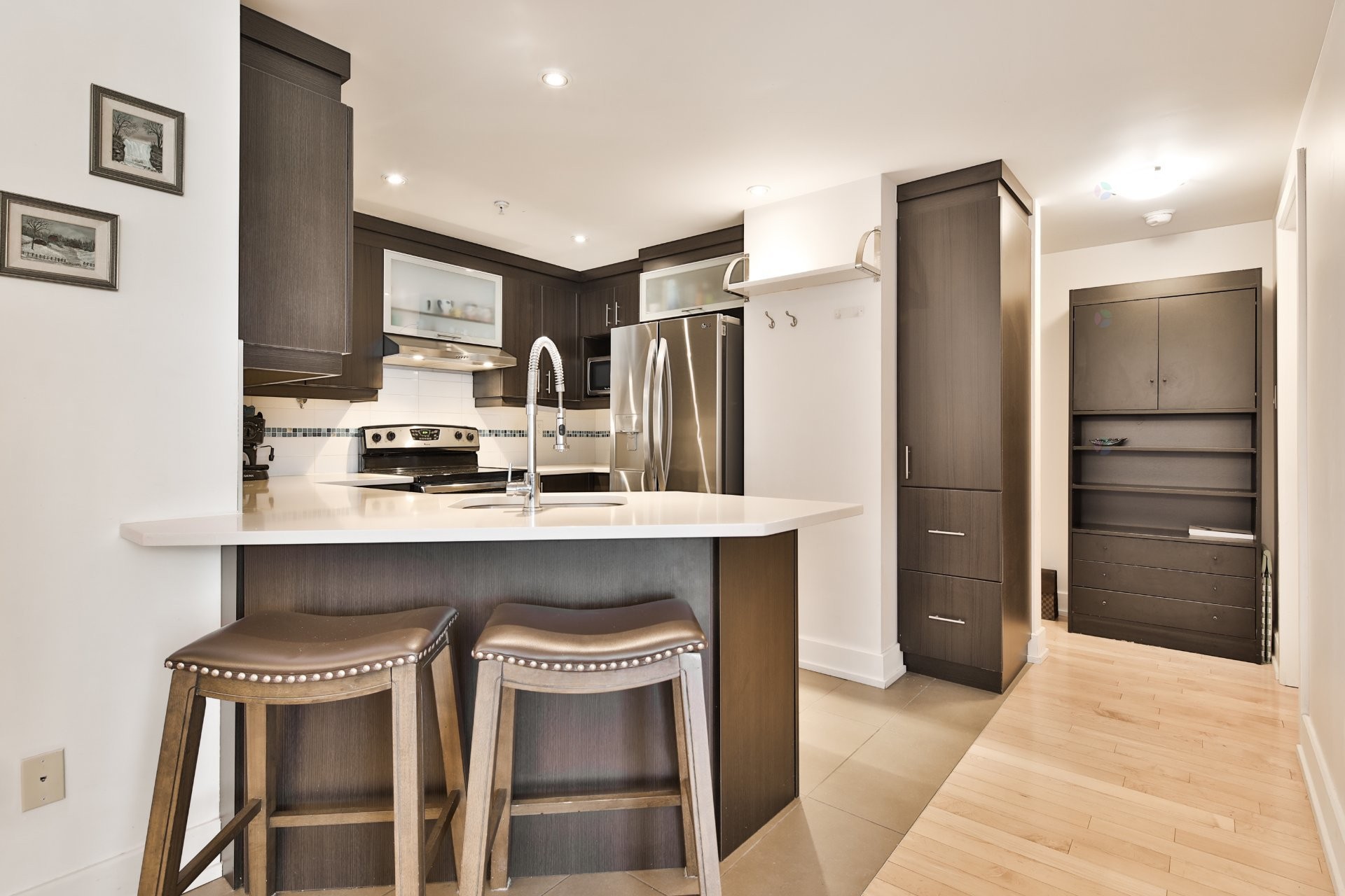 









375


Boul. Décarie

, 305,
Montréal (Saint-Laurent),




QC
H4L0B4

