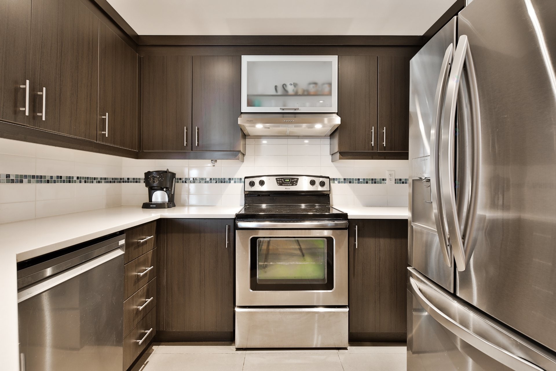 









375


Boul. Décarie

, 305,
Montréal (Saint-Laurent),




QC
H4L0B4

