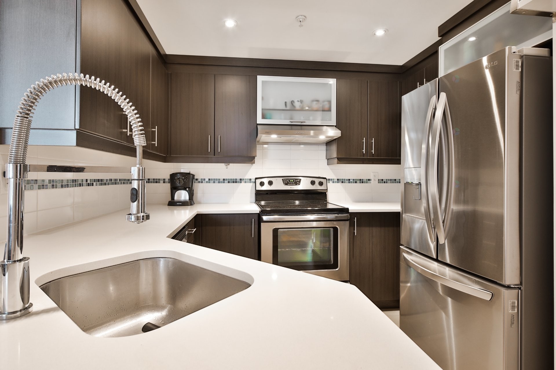 









375


Boul. Décarie

, 305,
Montréal (Saint-Laurent),




QC
H4L0B4

