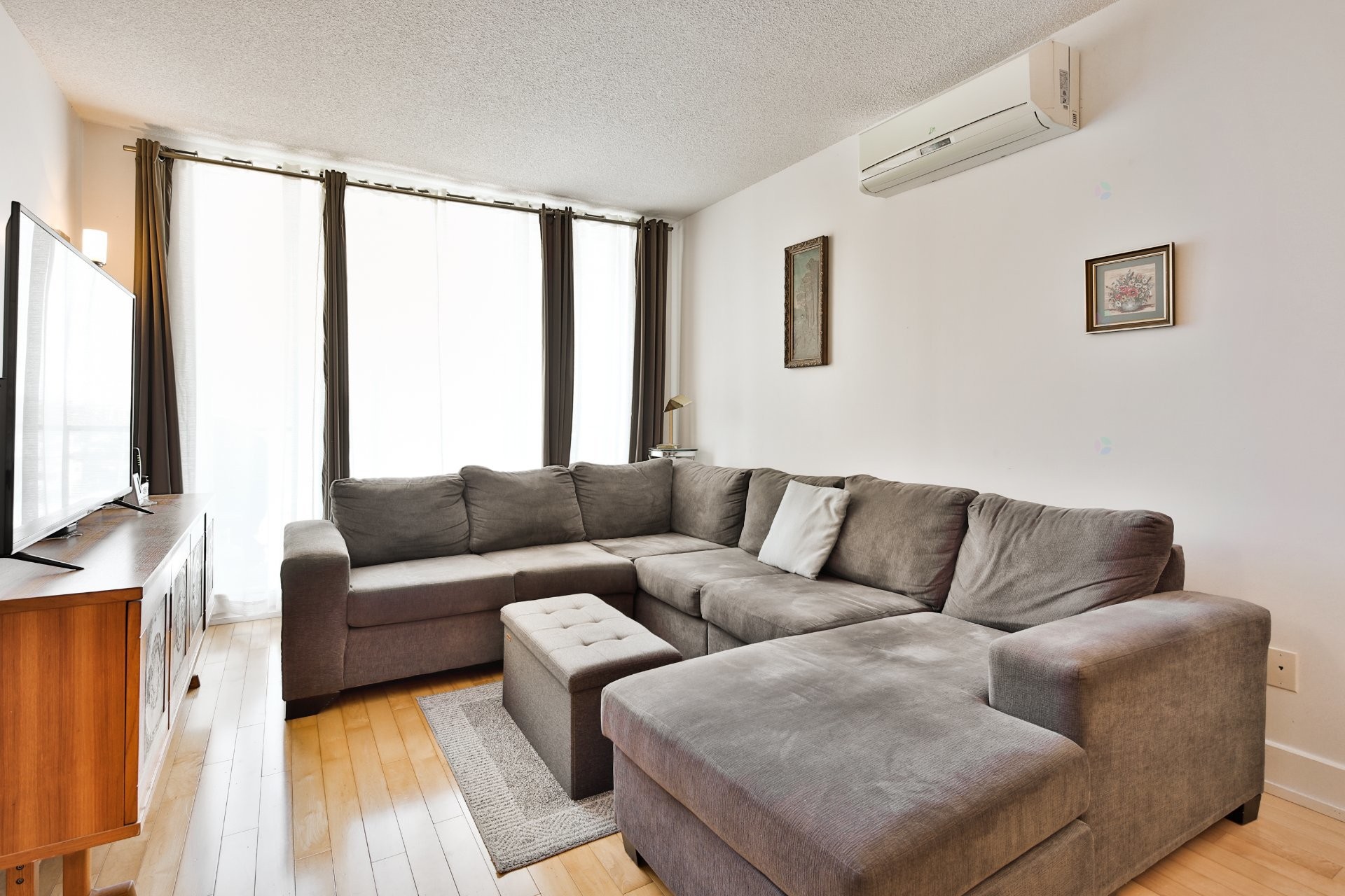 









375


Boul. Décarie

, 305,
Montréal (Saint-Laurent),




QC
H4L0B4

