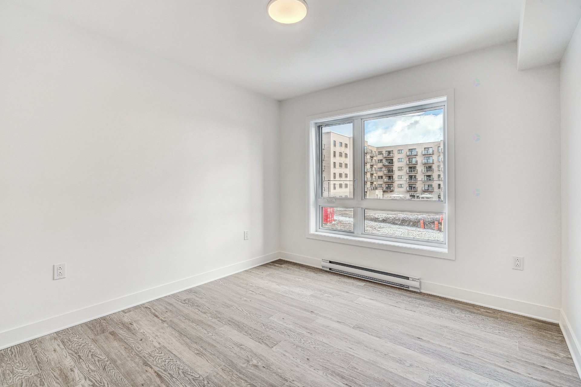 









689


Boul. St-Jean-Baptiste

, 110,
Mercier,




QC
J6R1G3

