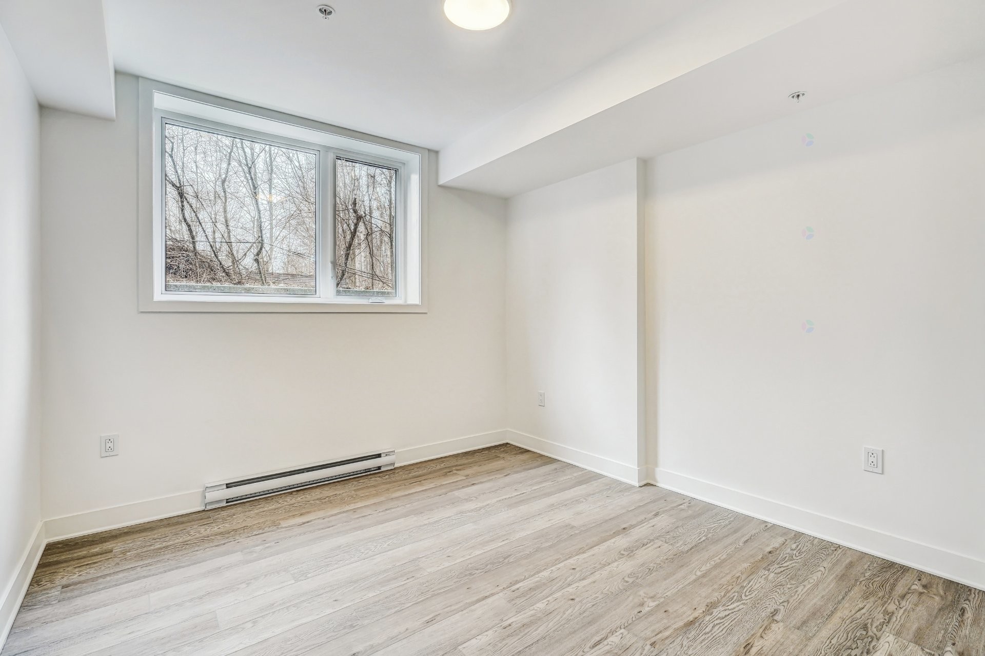 









689


Boul. St-Jean-Baptiste

, 002,
Mercier,




QC
J6R1G3

