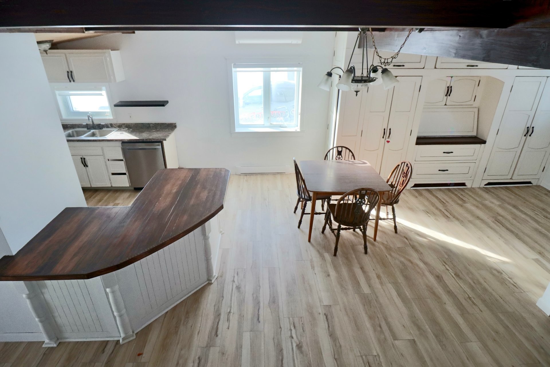 









1510


Route Ste-Anne E.

,
Yamachiche,




QC
G0X3L0


