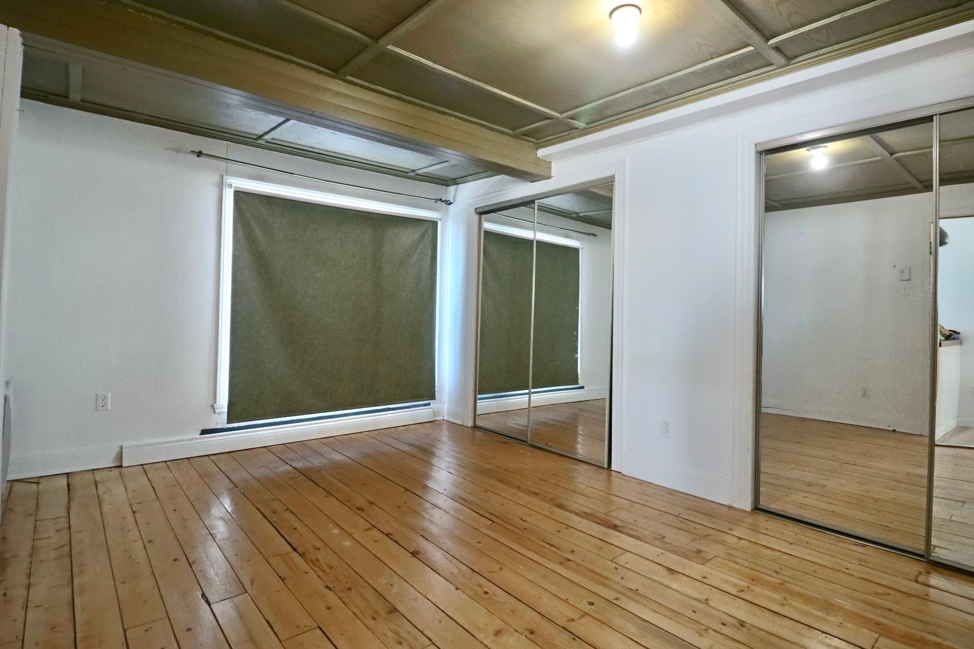 









1510


Route Ste-Anne E.

,
Yamachiche,




QC
G0X3L0

