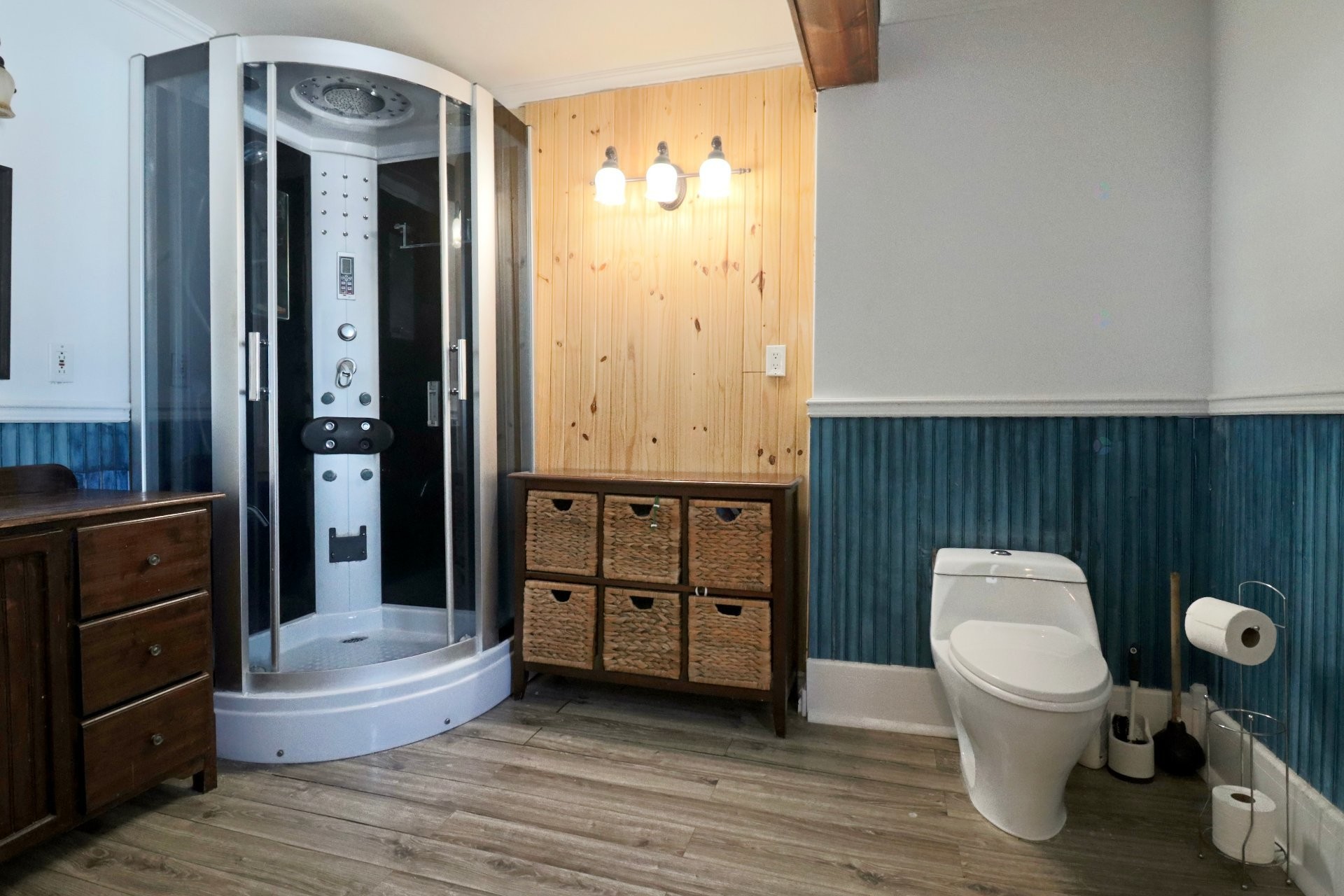 









1510


Route Ste-Anne E.

,
Yamachiche,




QC
G0X3L0


