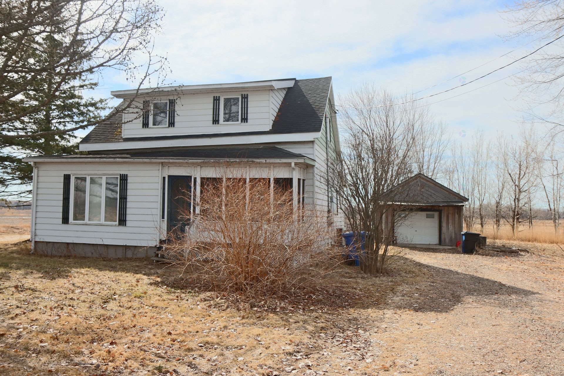 









1510


Route Ste-Anne E.

,
Yamachiche,




QC
G0X3L0

