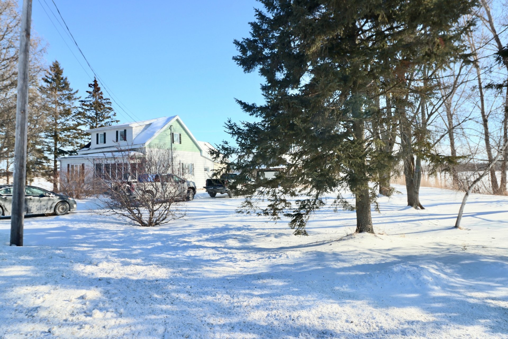 









1510


Route Ste-Anne E.

,
Yamachiche,




QC
G0X3L0

