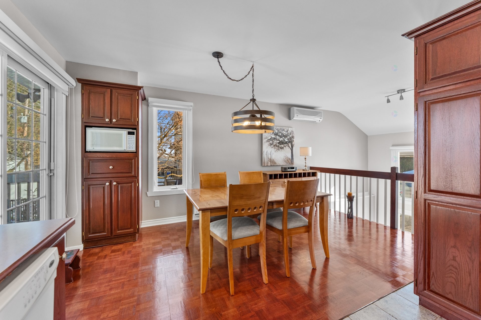 









844


Rue de Coulonge

,
Terrebonne (Terrebonne),




QC
J6X1C8

