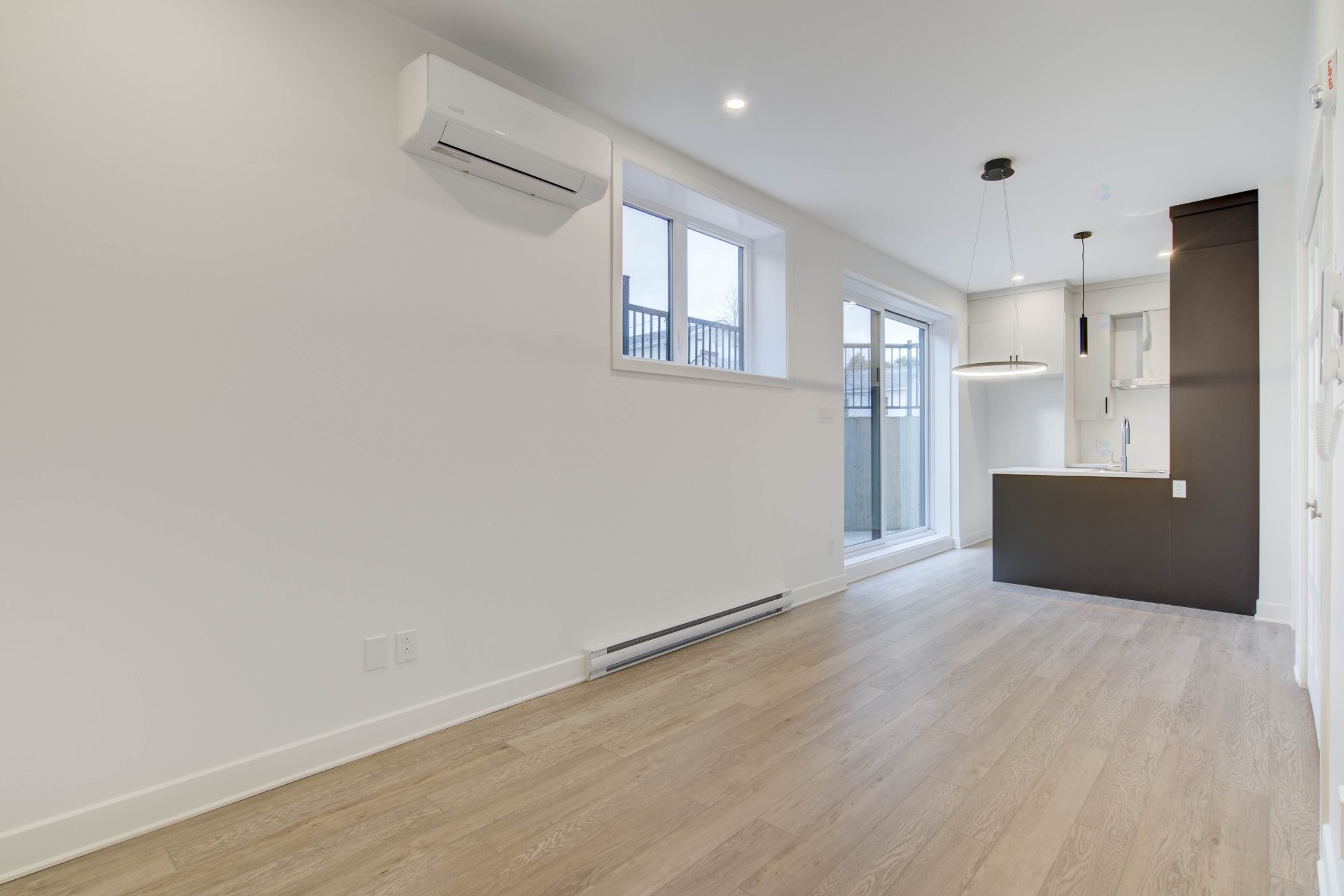 









221


Boul. de Maple Grove

, 3,
Beauharnois,




QC
J6N1L4

