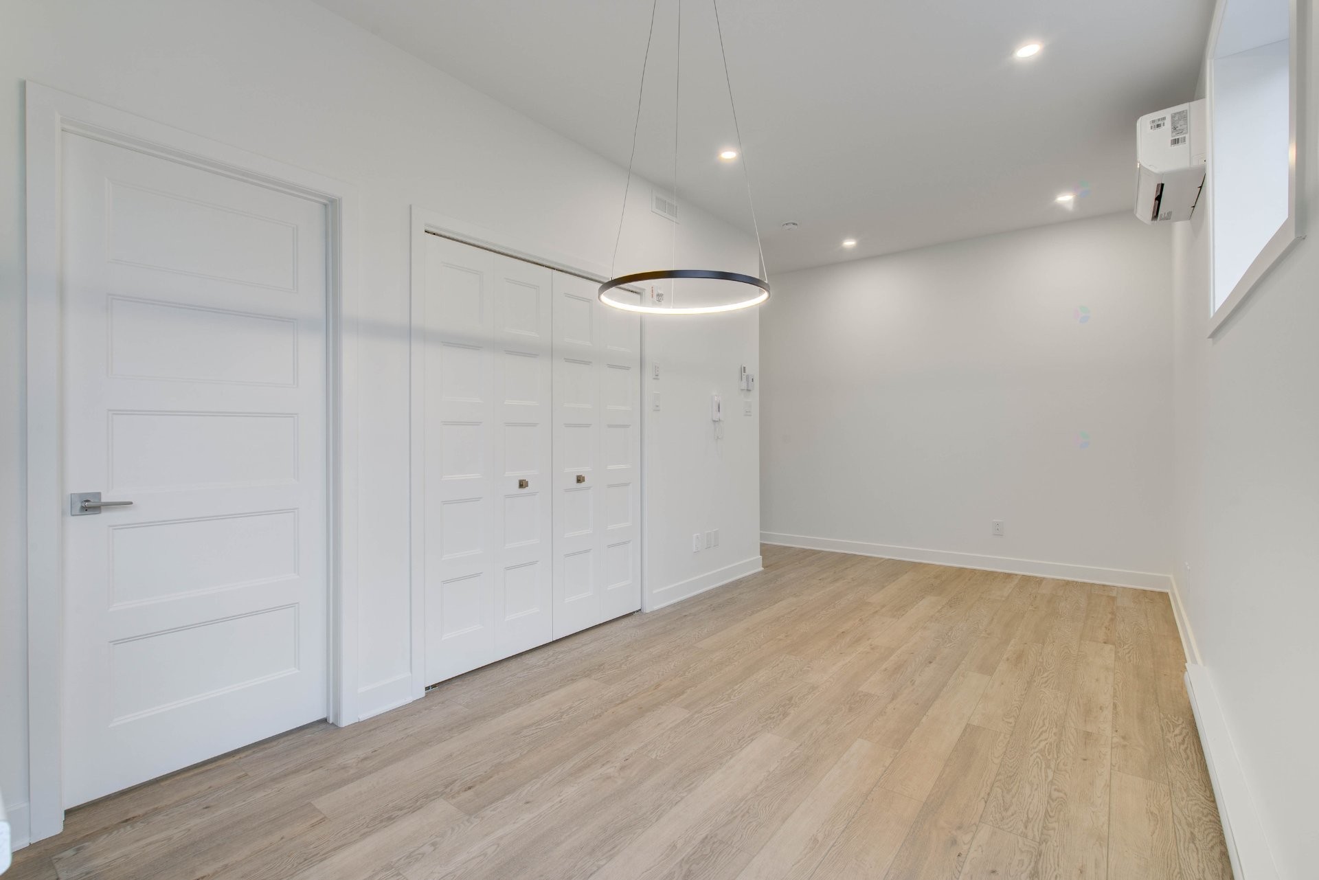 









221


Boul. de Maple Grove

, 3,
Beauharnois,




QC
J6N1L4

