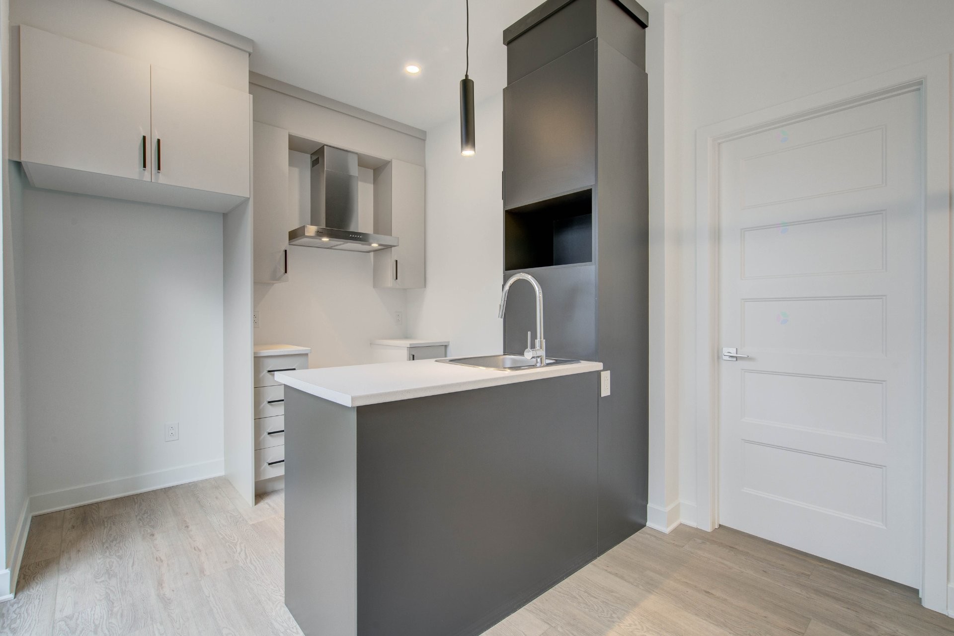 









221


Boul. de Maple Grove

, 3,
Beauharnois,




QC
J6N1L4

