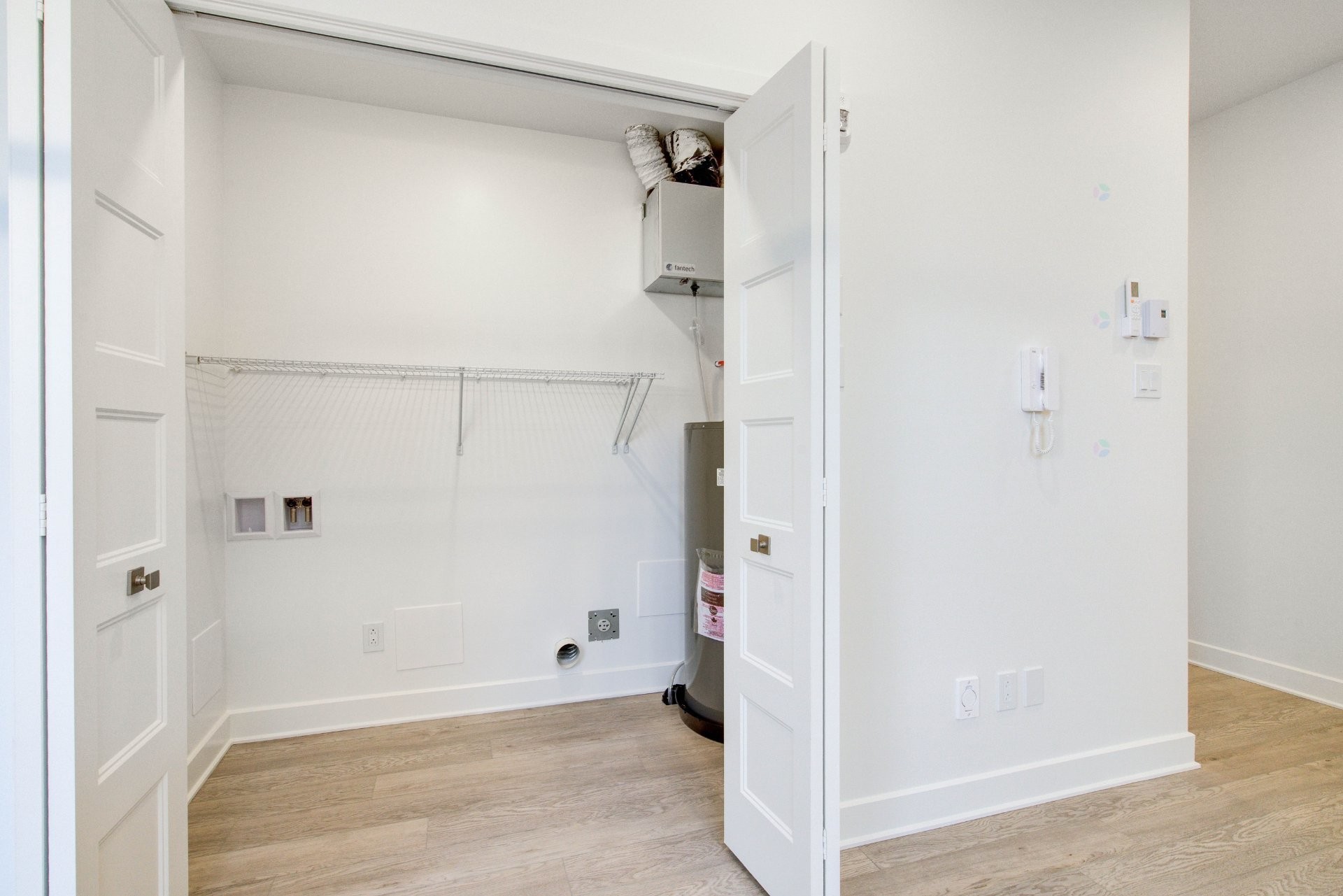 









221


Boul. de Maple Grove

, 3,
Beauharnois,




QC
J6N1L4

