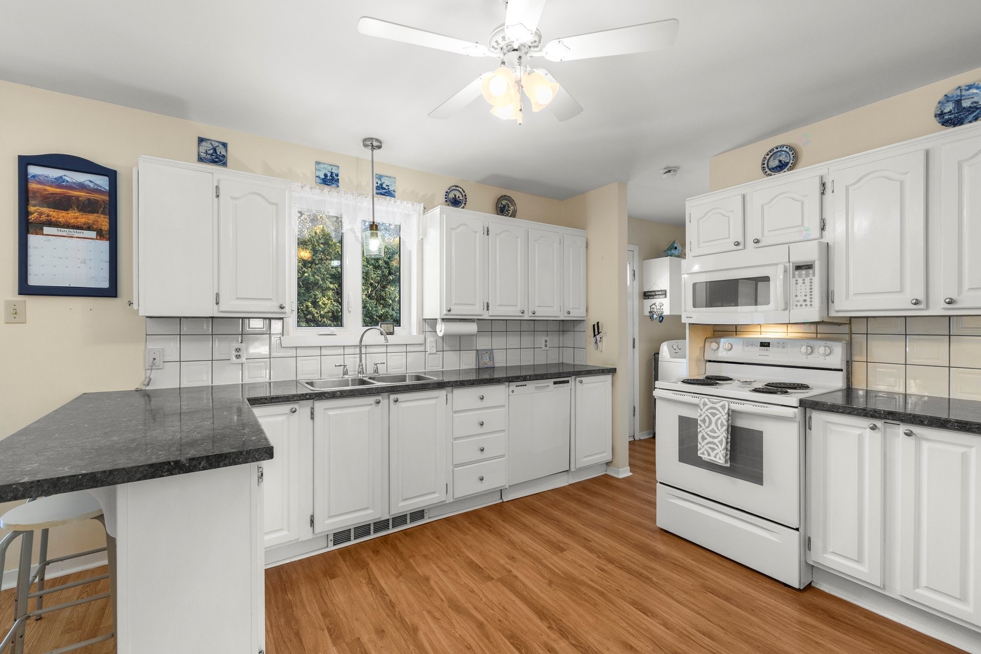 









117


Rue Melrose

,
Hudson,




QC
J0P1H0

