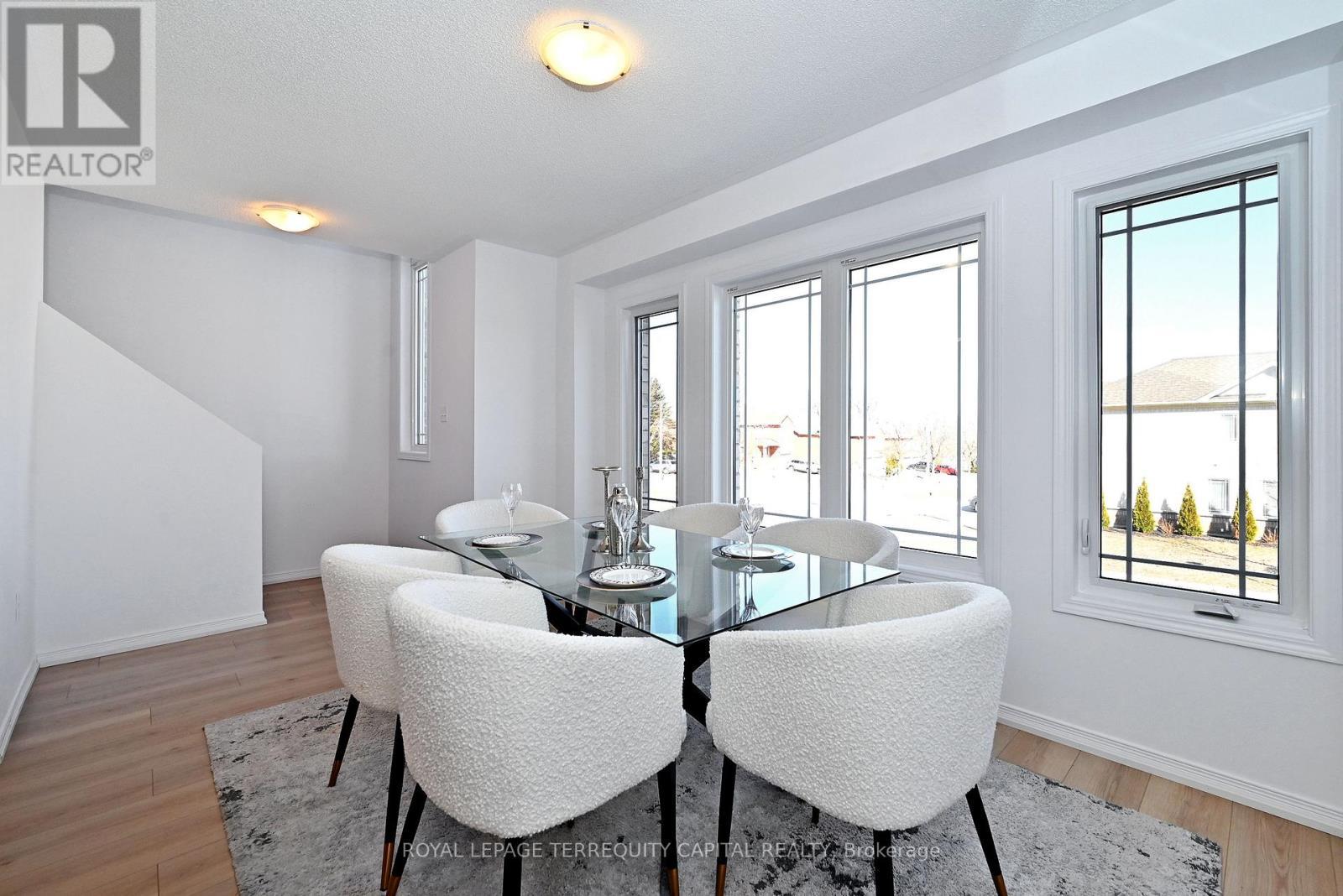 












123 FRANK'S WAY

,
Barrie,




Ontario
L4N3J1

