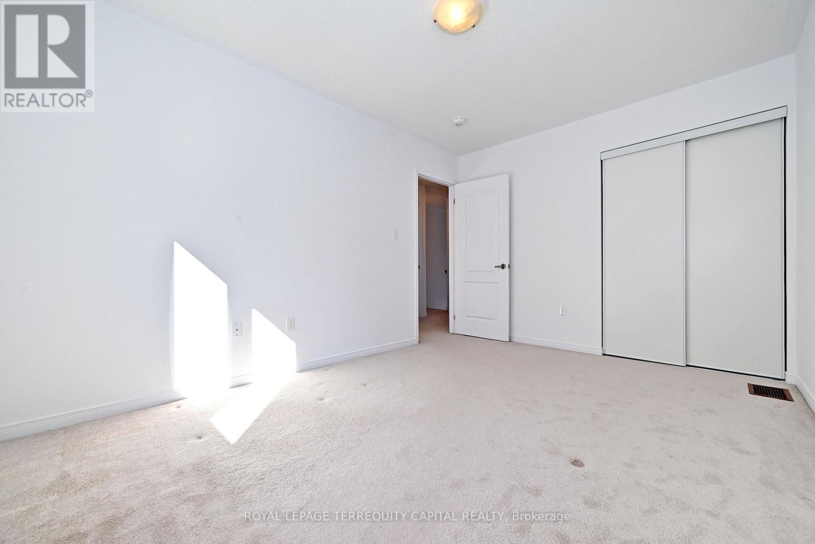 












123 FRANK'S WAY

,
Barrie,




Ontario
L4N3J1

