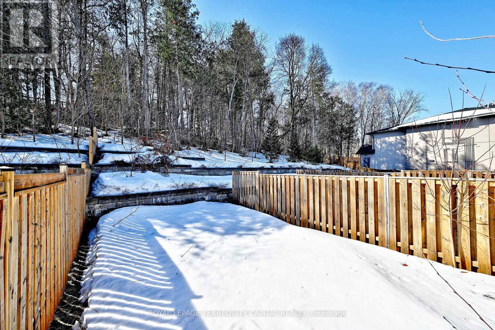 












123 FRANK'S WAY

,
Barrie,




Ontario
L4N3J1

