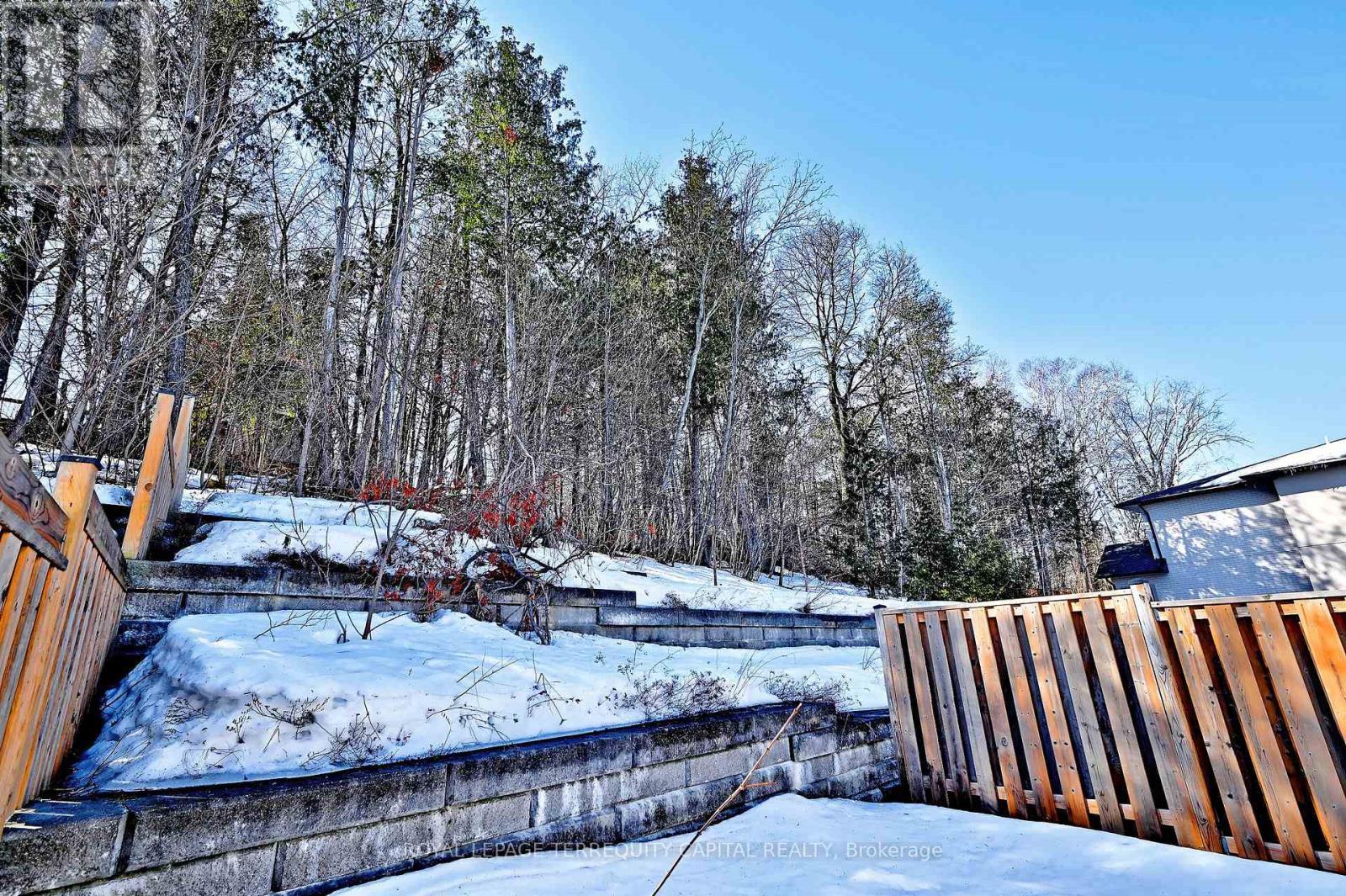 












123 FRANK'S WAY

,
Barrie,




Ontario
L4N3J1

