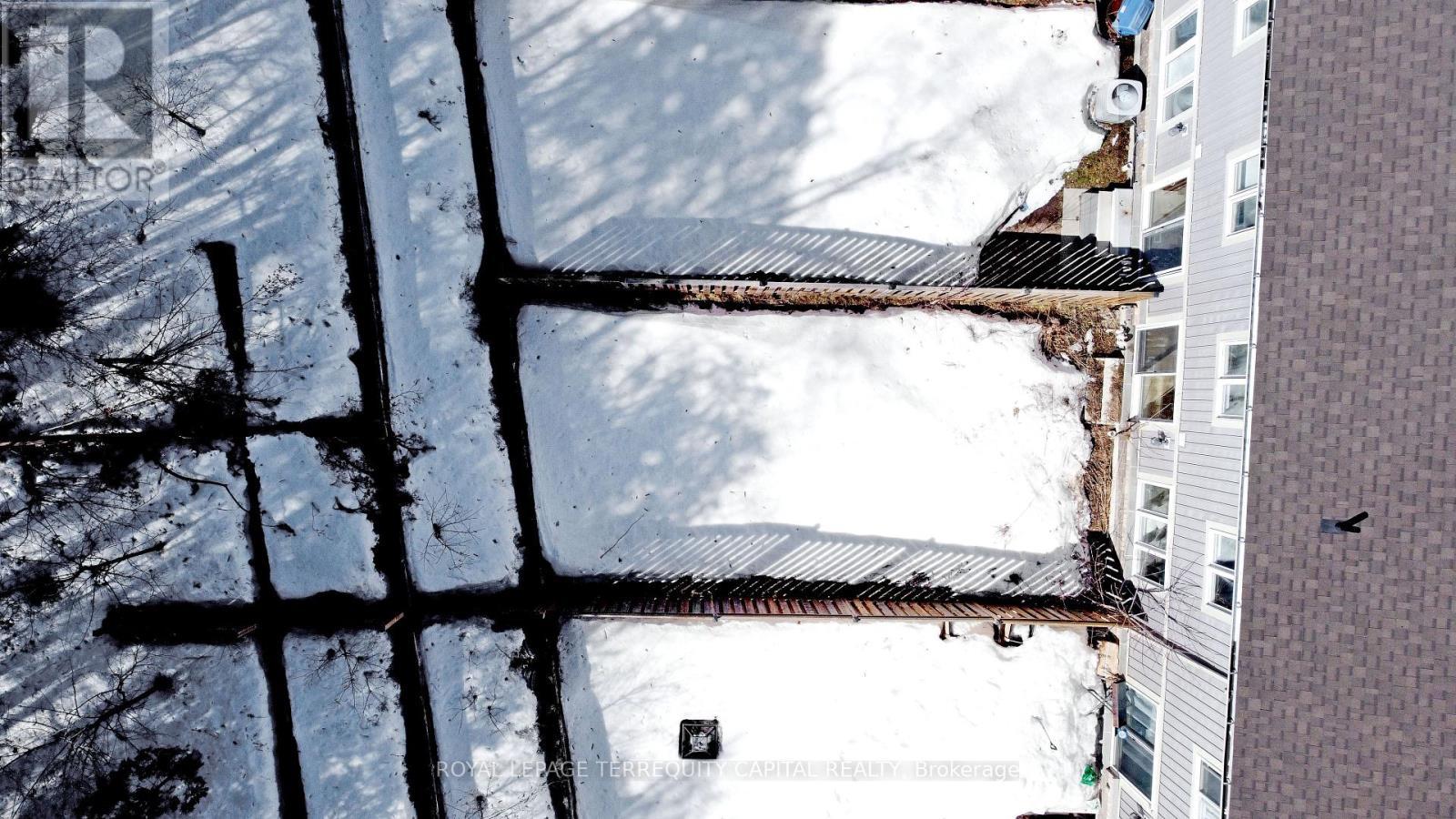 












123 FRANK'S WAY

,
Barrie,




Ontario
L4N3J1

