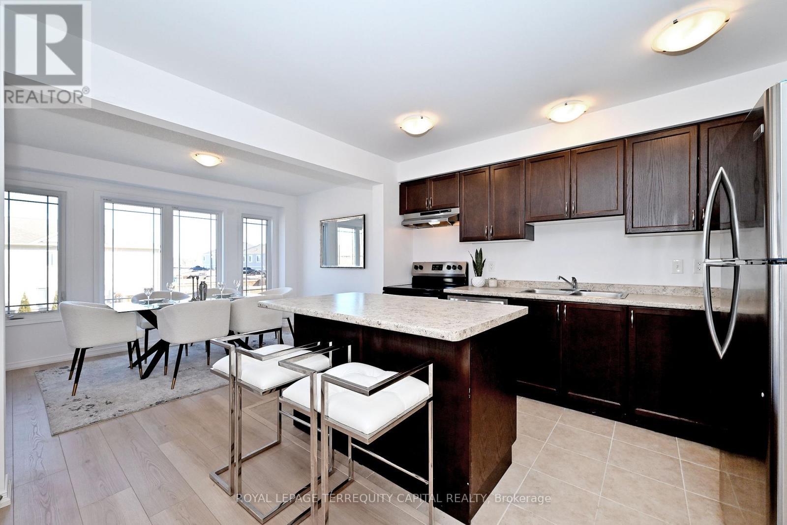 












123 FRANK'S WAY

,
Barrie,




Ontario
L4N3J1

