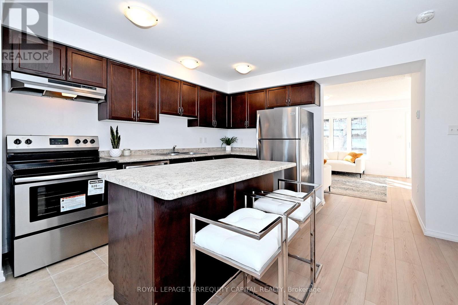 












123 FRANK'S WAY

,
Barrie,




Ontario
L4N3J1

