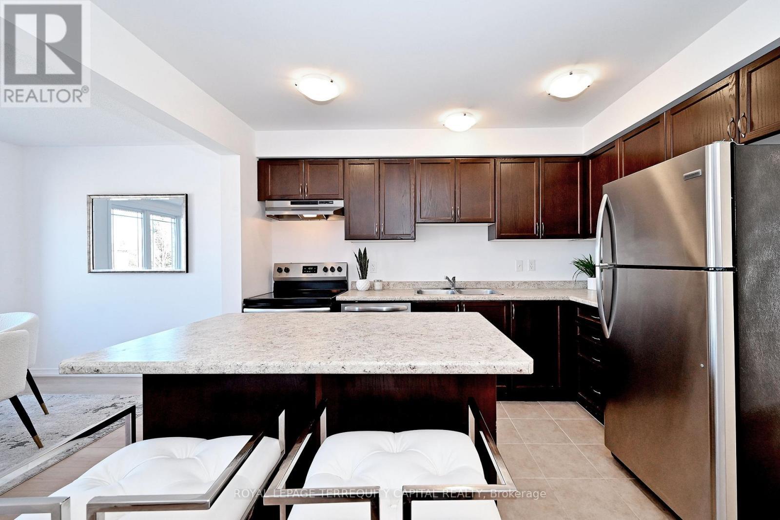 












123 FRANK'S WAY

,
Barrie,




Ontario
L4N3J1

