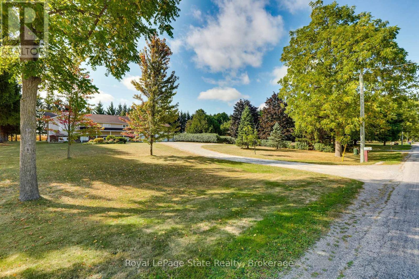 












41 CHURCH STREET W

,
Brant (Oakland),




Ontario
N0E1R0


