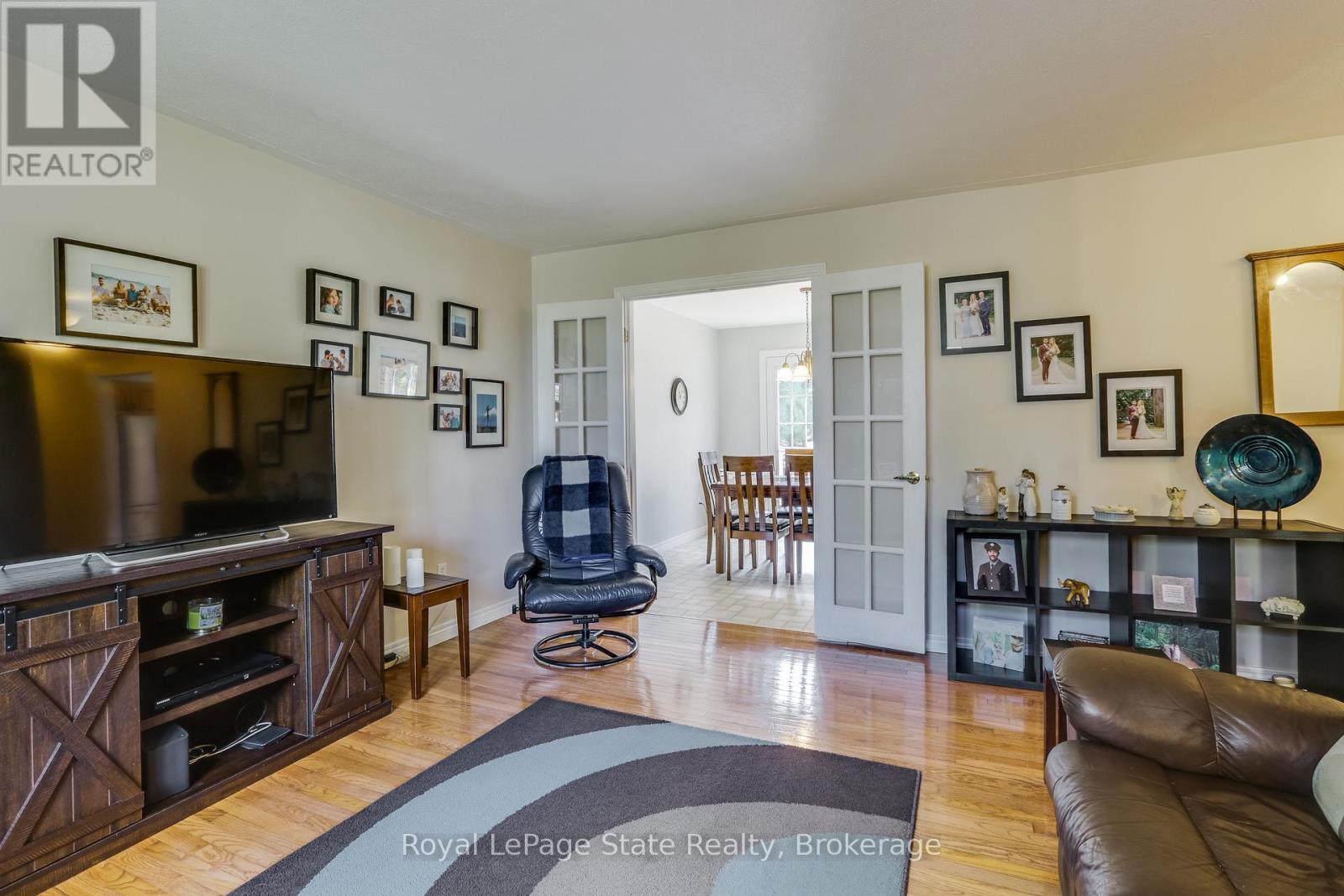 












41 CHURCH STREET W

,
Brant (Oakland),




Ontario
N0E1R0

